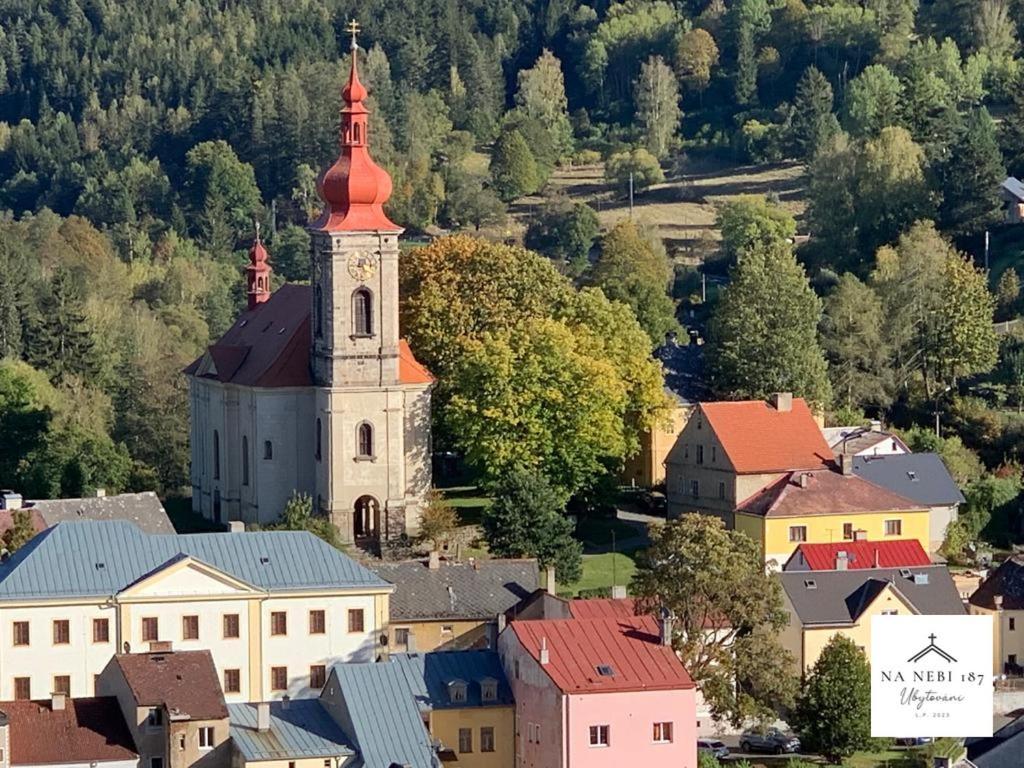 Aparthotel Na Nebi 187 Bečov nad Teplou Exterior foto